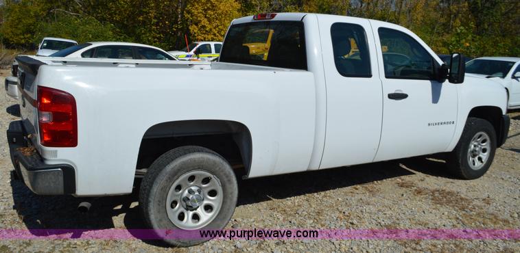 image for item BR9846 2008 Chevrolet Silverado 1500 Ext. Cab pickup truck