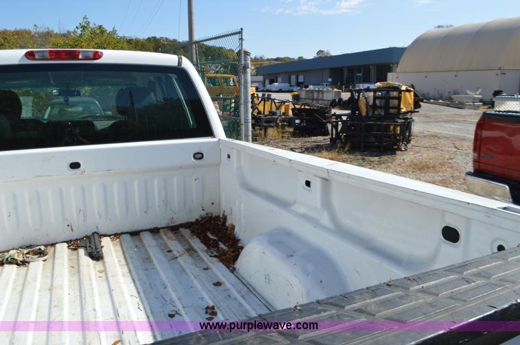 image for item BR9846 2008 Chevrolet Silverado 1500 Ext. Cab pickup truck