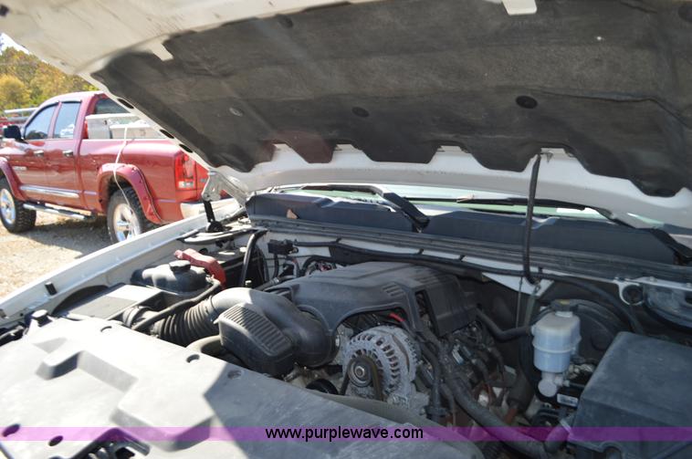 image for item BR9846 2008 Chevrolet Silverado 1500 Ext. Cab pickup truck