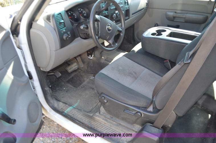 image for item BR9846 2008 Chevrolet Silverado 1500 Ext. Cab pickup truck