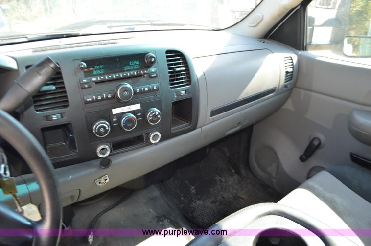 image for item BR9846 2008 Chevrolet Silverado 1500 Ext. Cab pickup truck