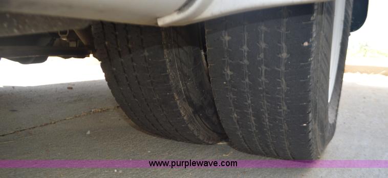 image for item BR9847 2009 Ford E350 Super Duty bus