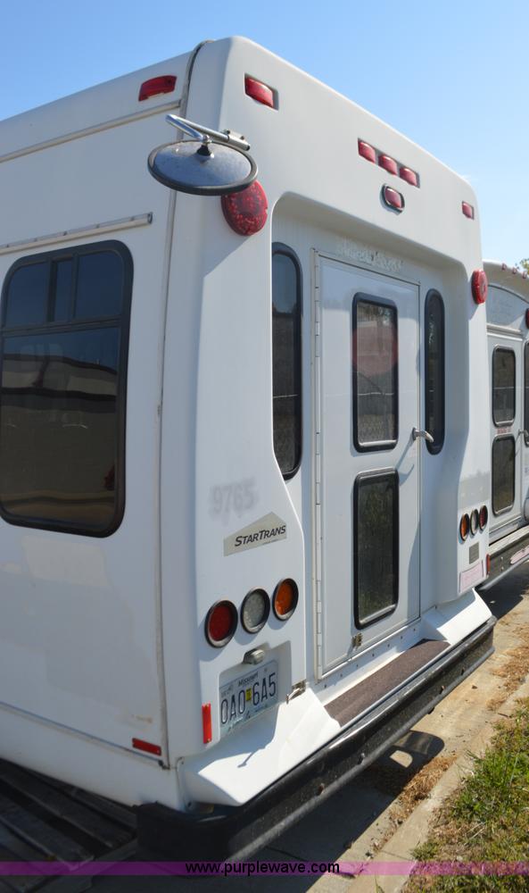 image for item BR9848 2008 Ford E450 bus