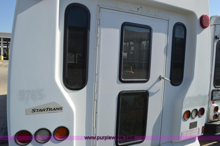 image for item BR9848 2008 Ford E450 bus