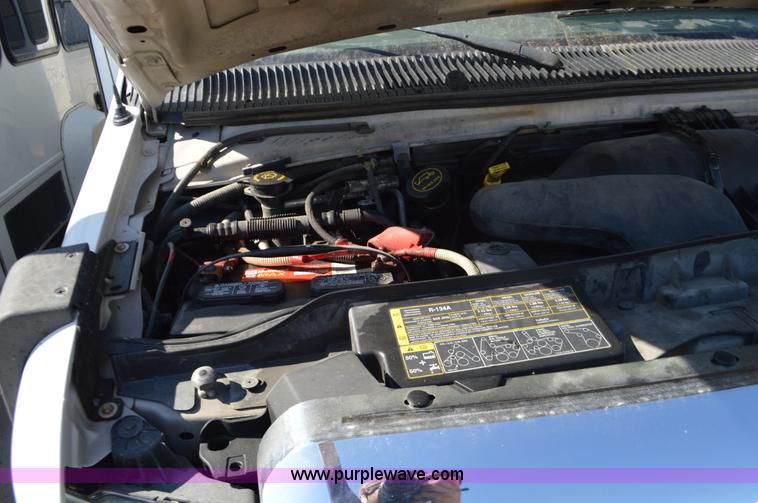 image for item BR9848 2008 Ford E450 bus