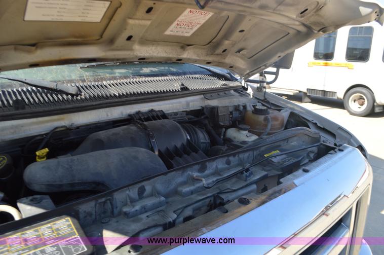 image for item BR9848 2008 Ford E450 bus