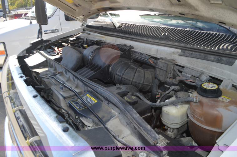 image for item BR9848 2008 Ford E450 bus