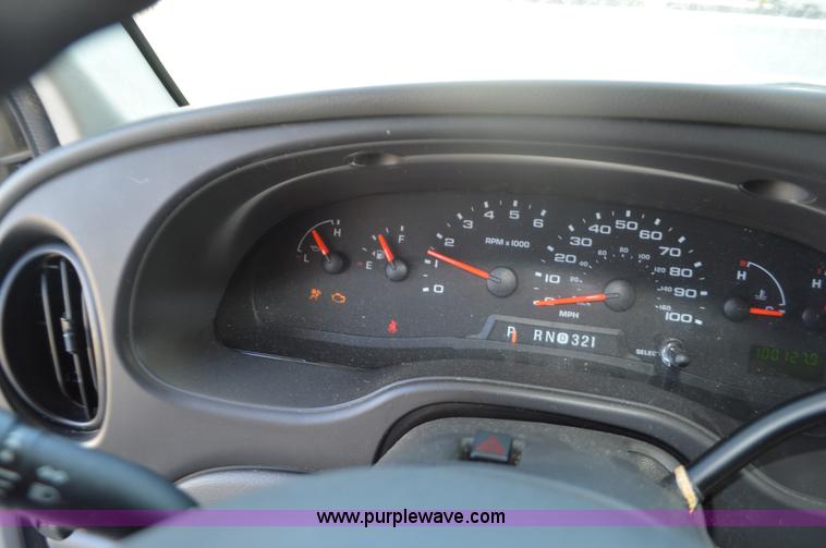 image for item BR9848 2008 Ford E450 bus