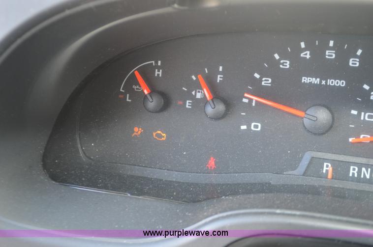 image for item BR9848 2008 Ford E450 bus