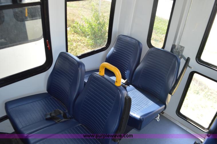 image for item BR9848 2008 Ford E450 bus