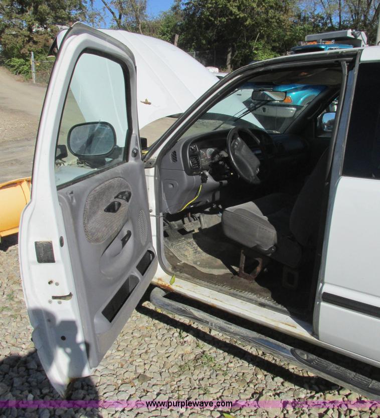 image for item BS9930 2001 Dodge Ram 1500