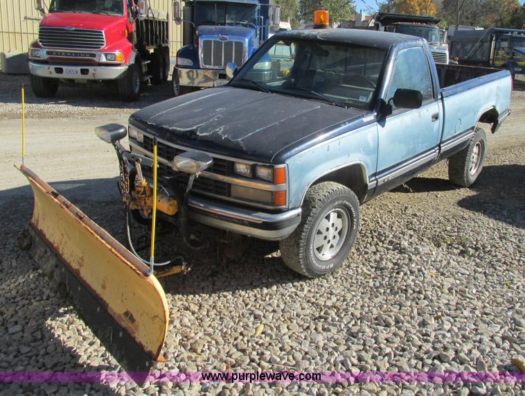 image for item BS9932 1989 Chevrolet 1500 pickup truck