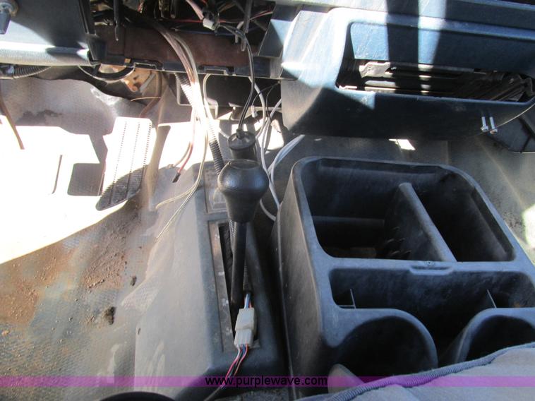 image for item BS9932 1989 Chevrolet 1500 pickup truck