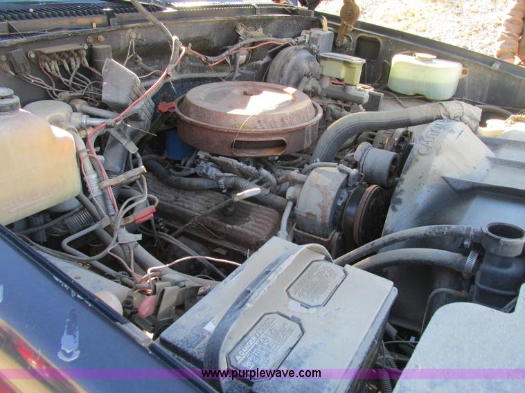 image for item BS9932 1989 Chevrolet 1500 pickup truck