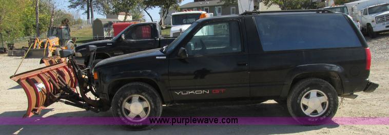 image for item BS9936 1994 GMC Yukon SUV