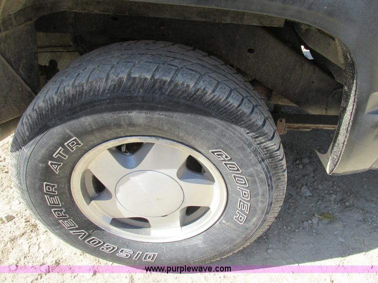 image for item BS9936 1994 GMC Yukon SUV