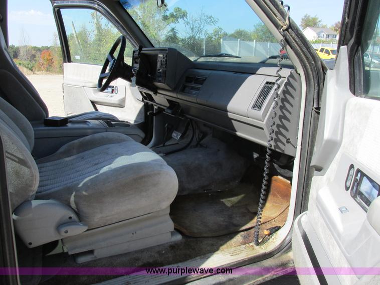 image for item BS9936 1994 GMC Yukon SUV
