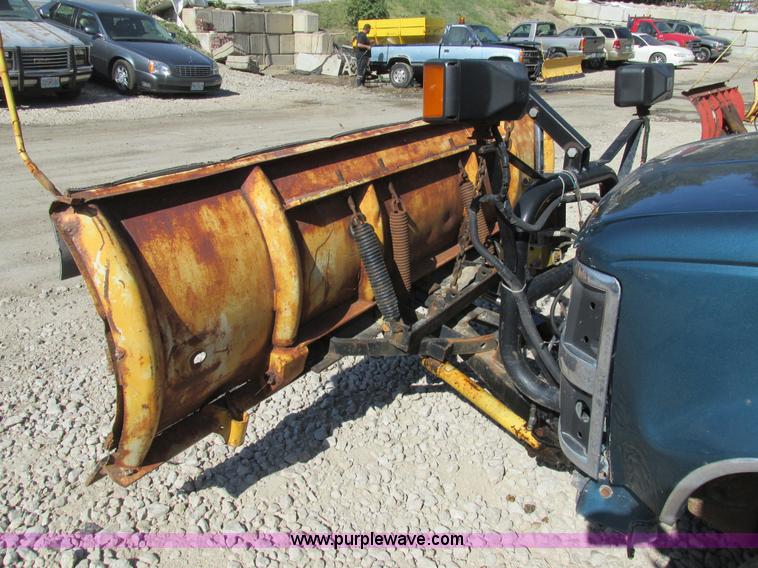 image for item BS9937 1993 Chevrolet Suburban SUV