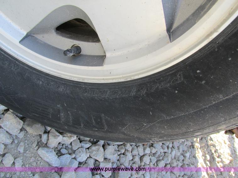 image for item BS9937 1993 Chevrolet Suburban SUV