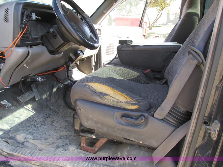 image for item BS9938 1995 Dodge Ram 2500