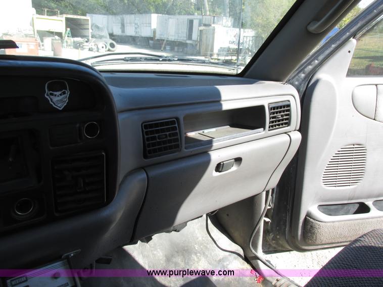 image for item BS9938 1995 Dodge Ram 2500