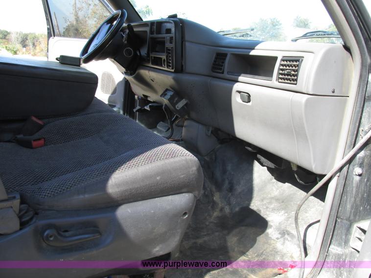 image for item BS9938 1995 Dodge Ram 2500