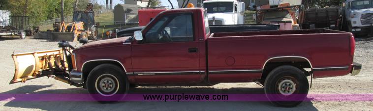 image for item BS9941 1992 GMC 1500 pickup truck