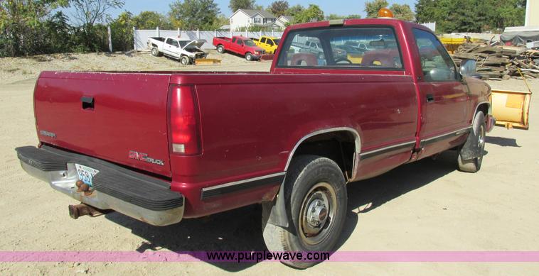 image for item BS9941 1992 GMC 1500 pickup truck
