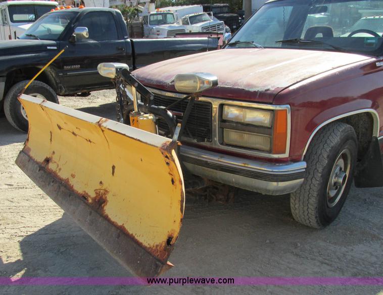 image for item BS9941 1992 GMC 1500 pickup truck