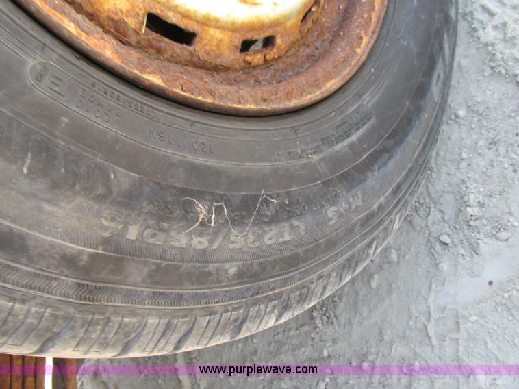 image for item BS9941 1992 GMC 1500 pickup truck