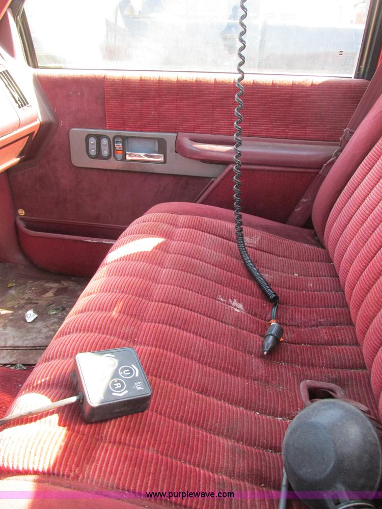 image for item BS9941 1992 GMC 1500 pickup truck