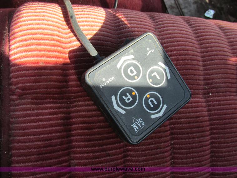 image for item BS9941 1992 GMC 1500 pickup truck