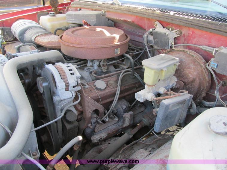 image for item BS9941 1992 GMC 1500 pickup truck