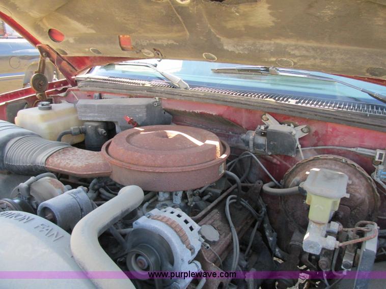 image for item BS9941 1992 GMC 1500 pickup truck