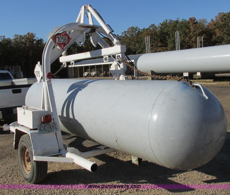 1994 H&H Smooth Rider propane tank transport trailer in Sullivan, MO