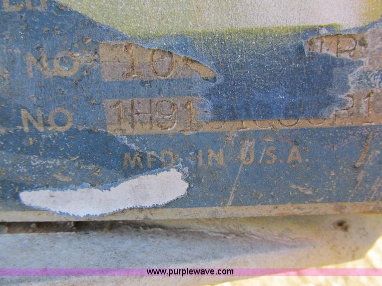 image for item BS9952 1994 H&H Smooth Rider propane tank transport trailer