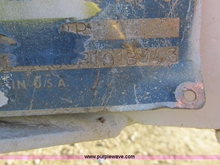 image for item BS9952 1994 H&H Smooth Rider propane tank transport trailer