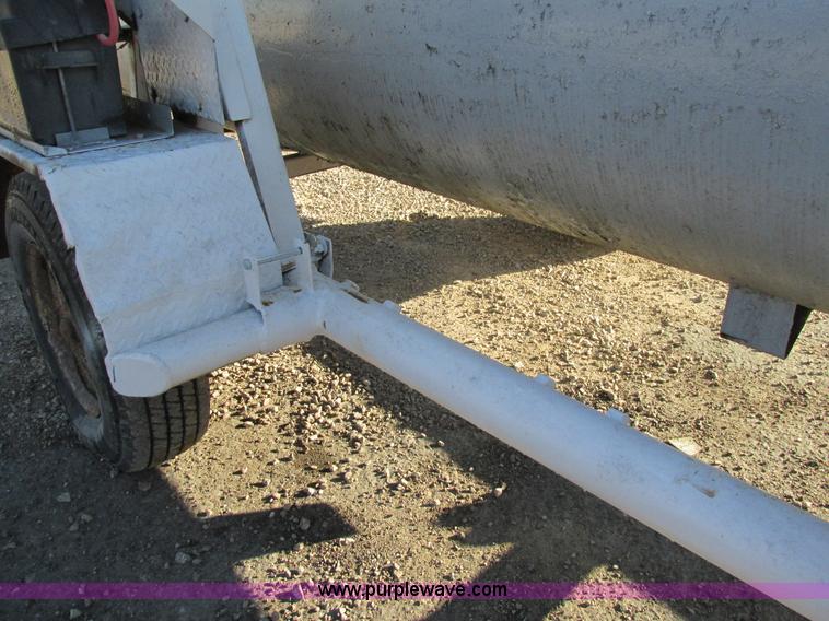 image for item BS9952 1994 H&H Smooth Rider propane tank transport trailer