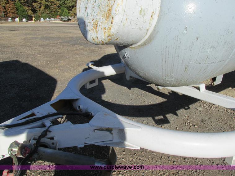 image for item BS9952 1994 H&H Smooth Rider propane tank transport trailer