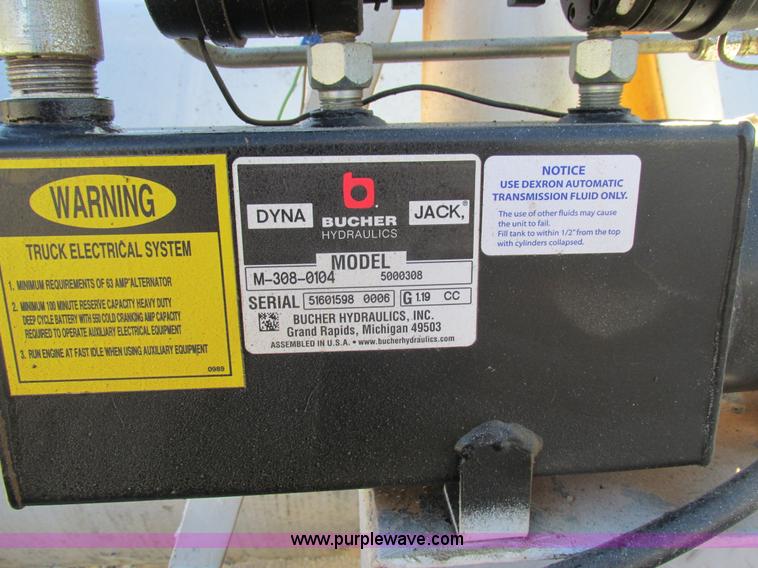 image for item BS9952 1994 H&H Smooth Rider propane tank transport trailer