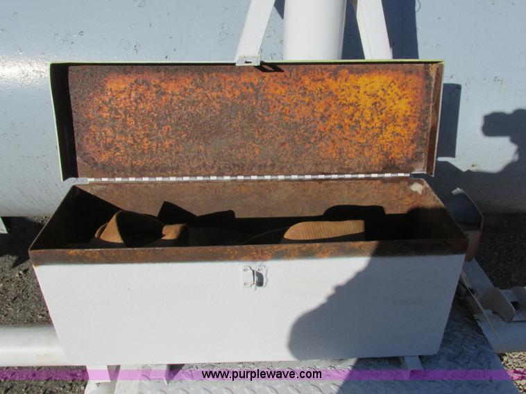 image for item BS9952 1994 H&H Smooth Rider propane tank transport trailer