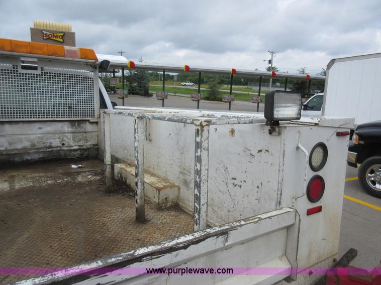image for item G3685 2005 Ford F350 Super Duty service truck