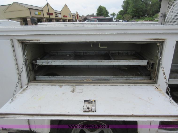 image for item G3685 2005 Ford F350 Super Duty service truck