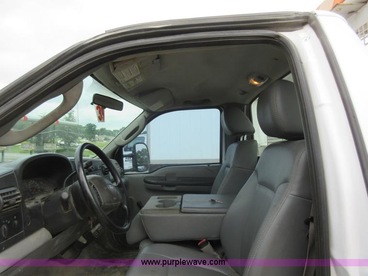 image for item G3685 2005 Ford F350 Super Duty service truck