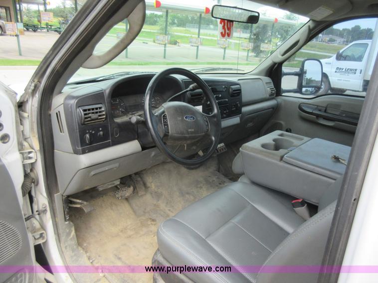 image for item G3685 2005 Ford F350 Super Duty service truck