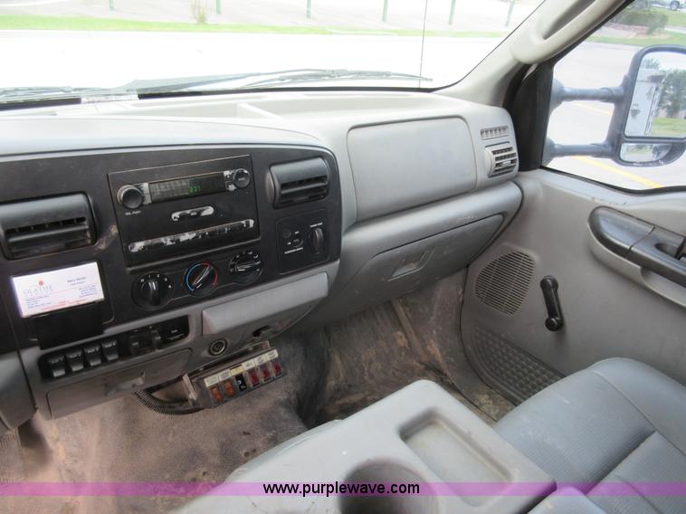 image for item G3685 2005 Ford F350 Super Duty service truck