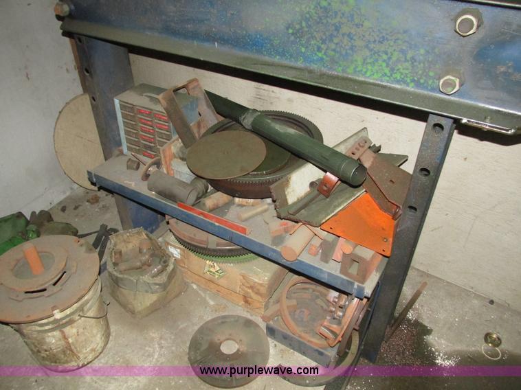 image for item H1078 Hydraulic press