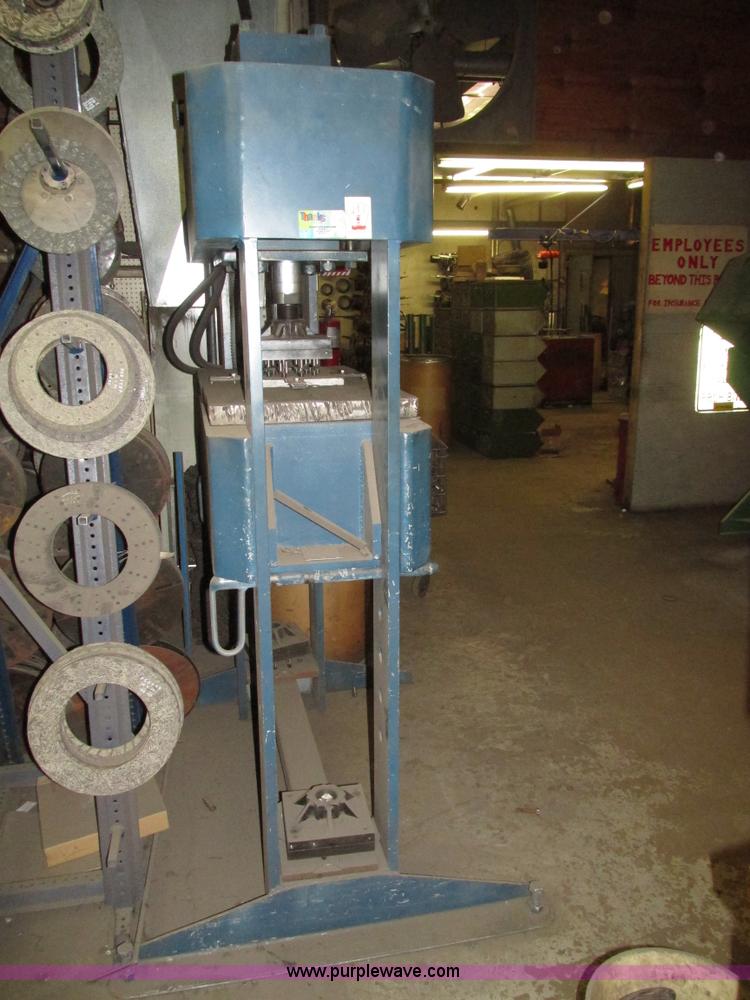 image for item H1082 Hydraulic press