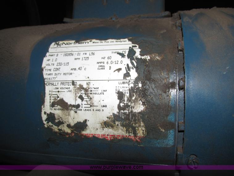 image for item H1082 Hydraulic press