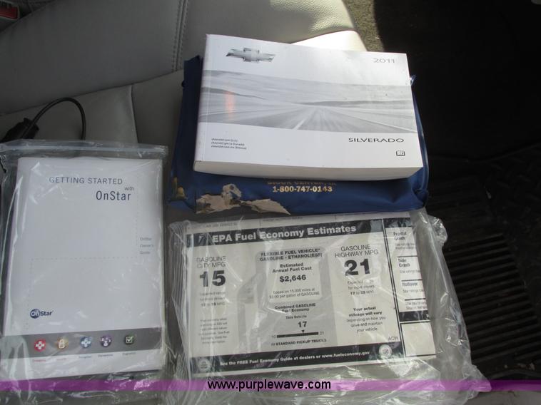 image for item H1096 2011 Chevrolet Silverado 1500 LT Crew Cab pickup truck